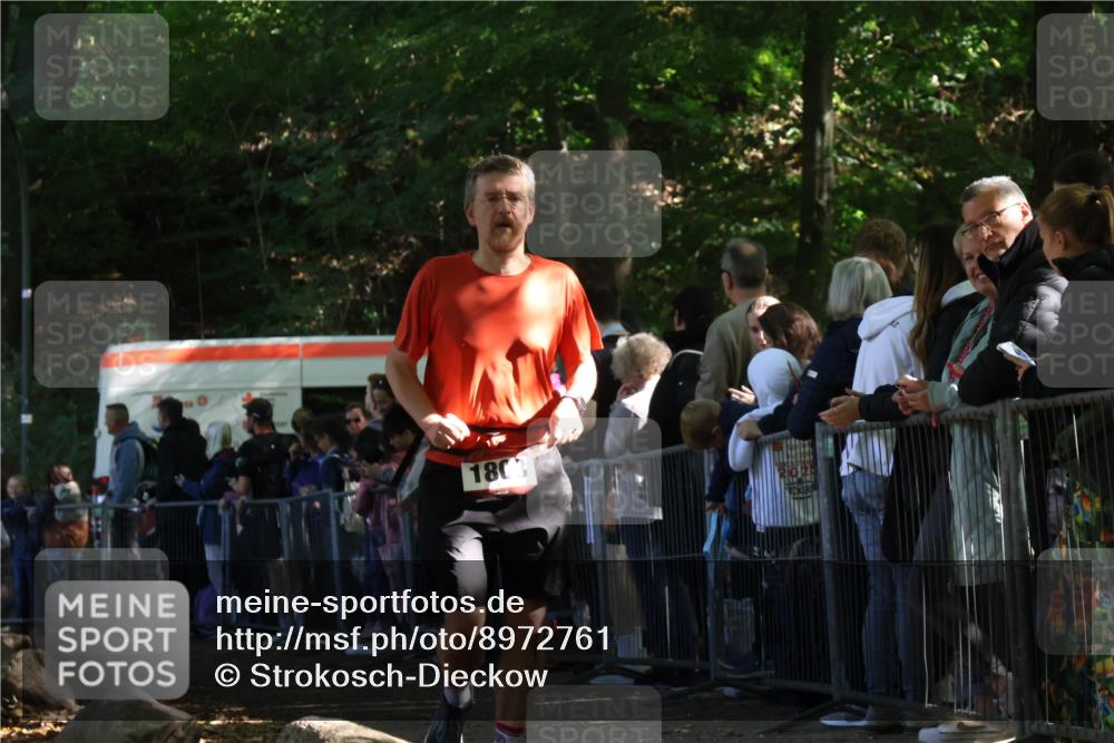 28.09.2025 - 33. Volkslauf durch das schöne Alstertal Strokosch-Dieckow http://msf.ph/oto/8972761 28.09.2025 12:04:33 Ziel 1808 meine-sportfotos.de
