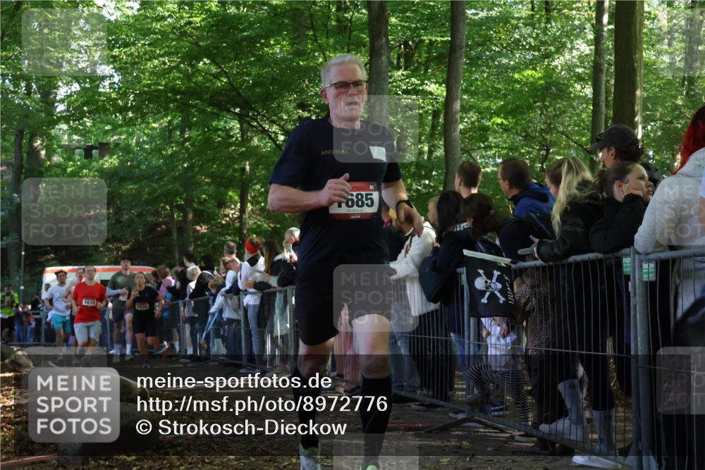 28.09.2025 - 33. Volkslauf durch das schöne Alstertal Strokosch-Dieckow http://msf.ph/oto/8972776 28.09.2025 12:04:58 Ziel 1030, 1088, 1667, 1678, 1685, 2459, 2552 meine-sportfotos.de