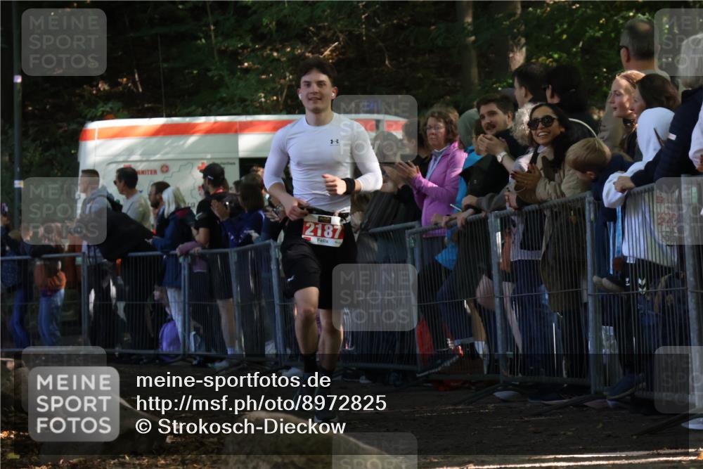 28.09.2025 - 33. Volkslauf durch das schöne Alstertal Strokosch-Dieckow http://msf.ph/oto/8972825 28.09.2025 12:05:37 Ziel 2187 meine-sportfotos.de