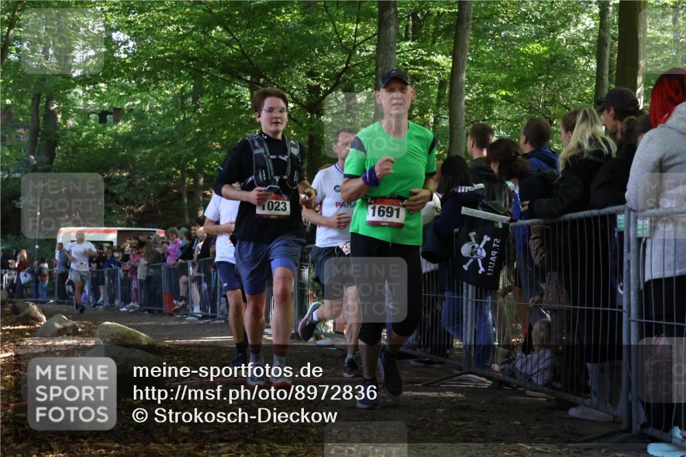 28.09.2025 - 33. Volkslauf durch das schöne Alstertal Strokosch-Dieckow http://msf.ph/oto/8972836 28.09.2025 12:05:48 Ziel 1023, 1691, 2118, 2565, 2617 meine-sportfotos.de