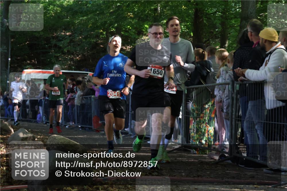 28.09.2025 - 33. Volkslauf durch das schöne Alstertal Strokosch-Dieckow http://msf.ph/oto/8972857 28.09.2025 12:06:10 Ziel 1650, 1701, 1711, 2014, 2041 meine-sportfotos.de