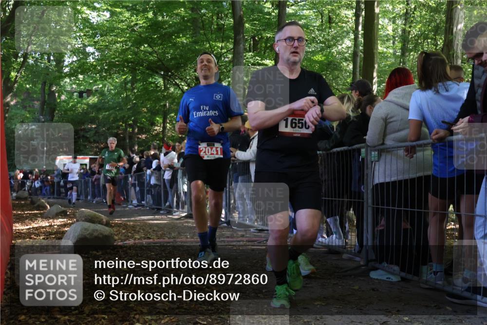 28.09.2025 - 33. Volkslauf durch das schöne Alstertal Strokosch-Dieckow http://msf.ph/oto/8972860 28.09.2025 12:06:12 Ziel 1650, 1701, 1711, 2014, 2041 meine-sportfotos.de