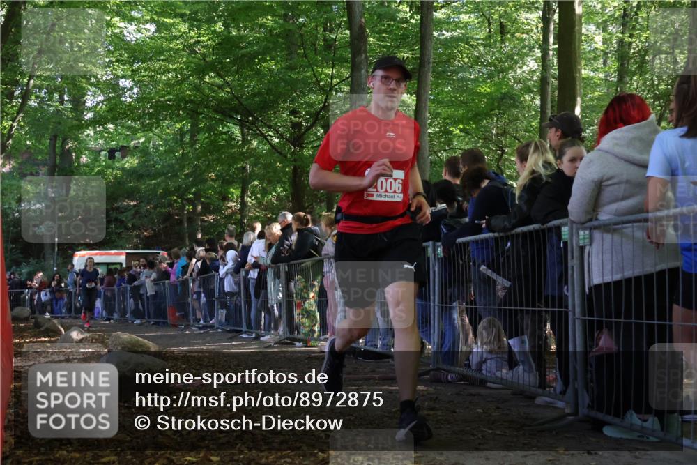 28.09.2025 - 33. Volkslauf durch das schöne Alstertal Strokosch-Dieckow http://msf.ph/oto/8972875 28.09.2025 12:06:36 Ziel 1031, 2006 meine-sportfotos.de