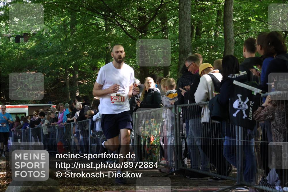 28.09.2025 - 33. Volkslauf durch das schöne Alstertal Strokosch-Dieckow http://msf.ph/oto/8972884 28.09.2025 12:06:45 Ziel 1654, 2581 meine-sportfotos.de
