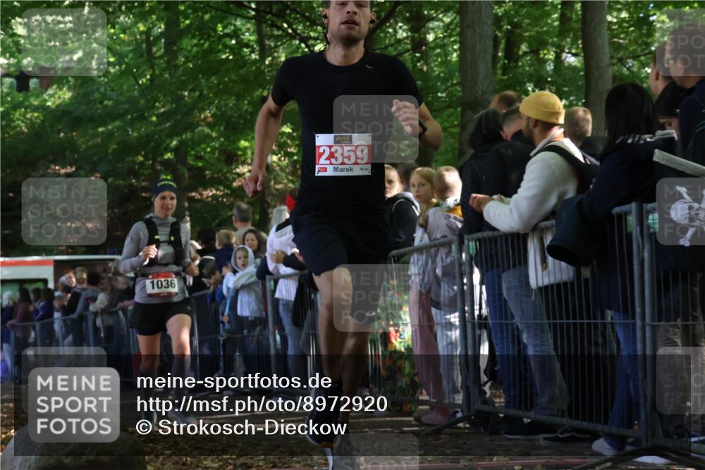 28.09.2025 - 33. Volkslauf durch das schöne Alstertal Strokosch-Dieckow http://msf.ph/oto/8972920 28.09.2025 12:07:17 Ziel 1036, 2359, 2513 meine-sportfotos.de