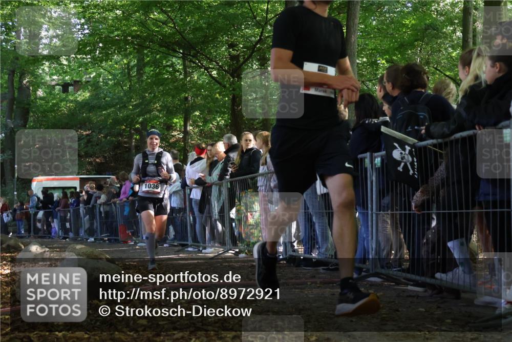 28.09.2025 - 33. Volkslauf durch das schöne Alstertal Strokosch-Dieckow http://msf.ph/oto/8972921 28.09.2025 12:07:18 Ziel 1036, 2359 meine-sportfotos.de