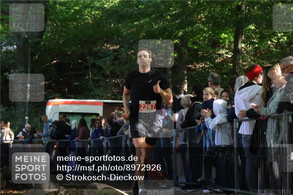 28.09.2025 - 33. Volkslauf durch das schöne Alstertal Strokosch-Dieckow http://msf.ph/oto/8972926 28.09.2025 12:07:25 Ziel 2267 meine-sportfotos.de