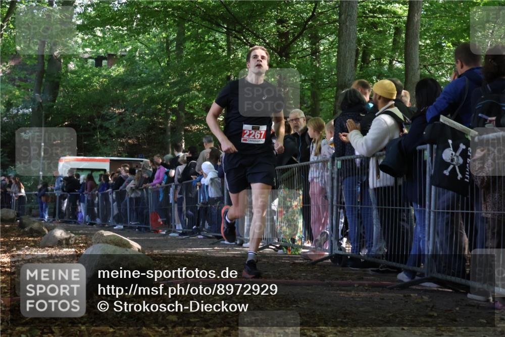 28.09.2025 - 33. Volkslauf durch das schöne Alstertal Strokosch-Dieckow http://msf.ph/oto/8972929 28.09.2025 12:07:27 Ziel 2267 meine-sportfotos.de