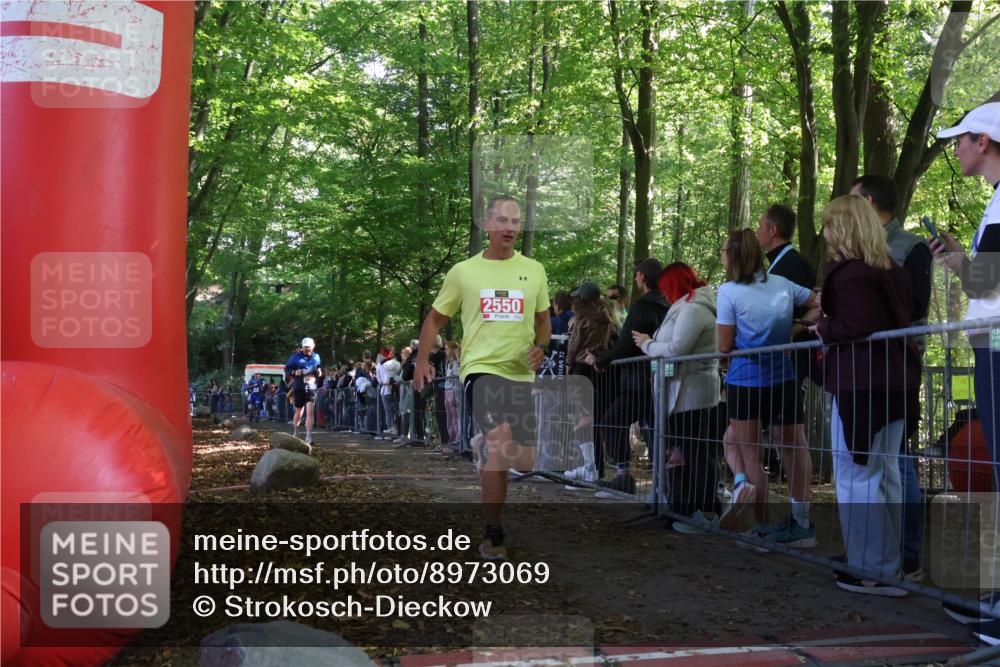 28.09.2025 - 33. Volkslauf durch das schöne Alstertal Strokosch-Dieckow http://msf.ph/oto/8973069 28.09.2025 12:10:34 Ziel 1640, 2362, 2550 meine-sportfotos.de