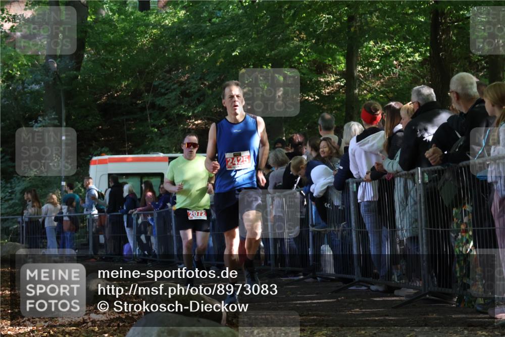28.09.2025 - 33. Volkslauf durch das schöne Alstertal Strokosch-Dieckow http://msf.ph/oto/8973083 28.09.2025 12:10:48 Ziel 2072, 2425, 2619 meine-sportfotos.de