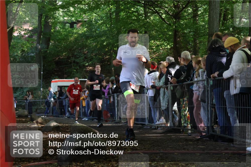 28.09.2025 - 33. Volkslauf durch das schöne Alstertal Strokosch-Dieckow http://msf.ph/oto/8973095 28.09.2025 12:11:08 Ziel 2204, 2555, 2998 meine-sportfotos.de