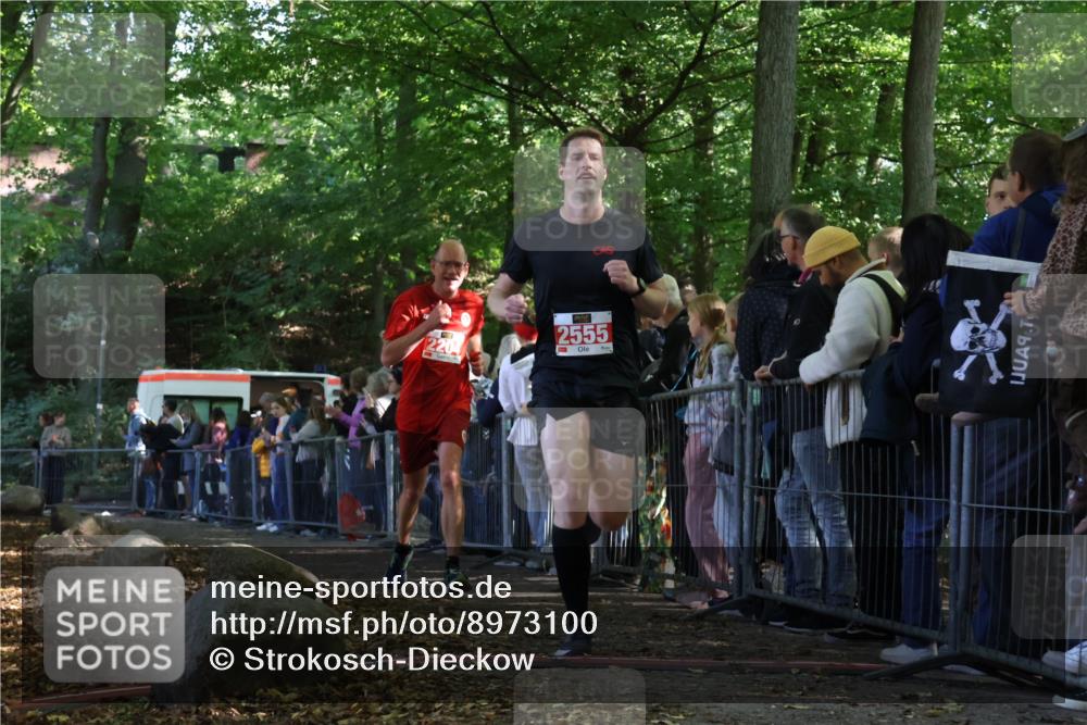 28.09.2025 - 33. Volkslauf durch das schöne Alstertal Strokosch-Dieckow http://msf.ph/oto/8973100 28.09.2025 12:11:11 Ziel 2204, 2555 meine-sportfotos.de