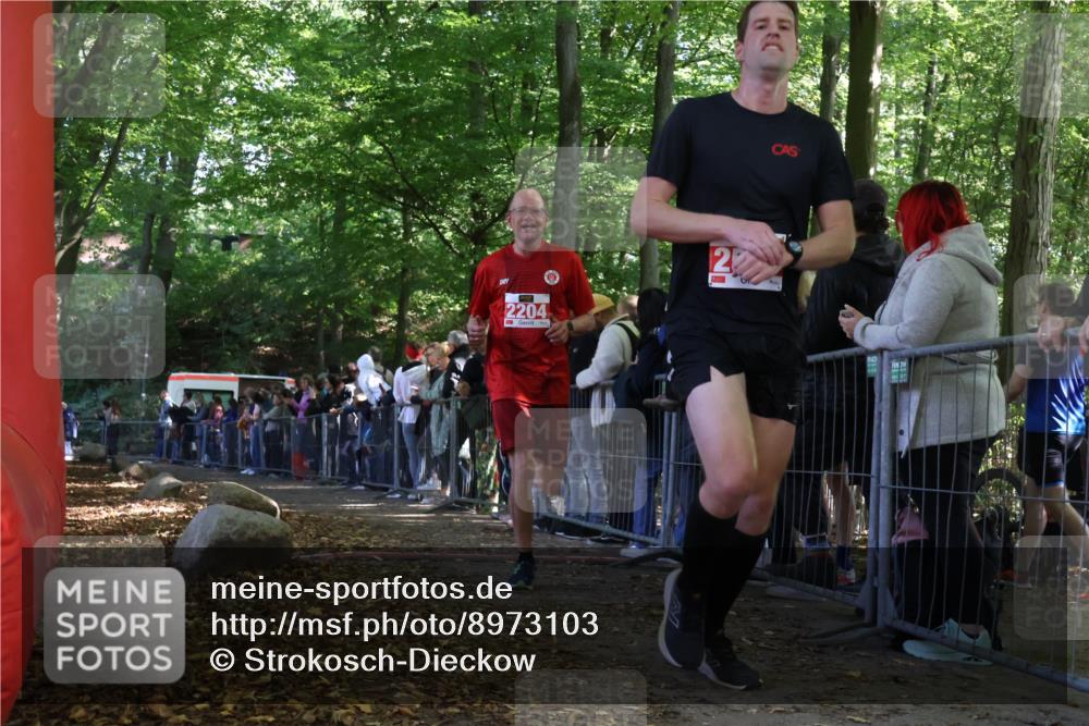 28.09.2025 - 33. Volkslauf durch das schöne Alstertal Strokosch-Dieckow http://msf.ph/oto/8973103 28.09.2025 12:11:12 Ziel 2204, 2555 meine-sportfotos.de