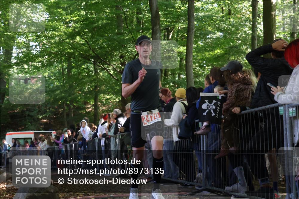 28.09.2025 - 33. Volkslauf durch das schöne Alstertal Strokosch-Dieckow http://msf.ph/oto/8973135 28.09.2025 12:12:08 Ziel 2470 meine-sportfotos.de