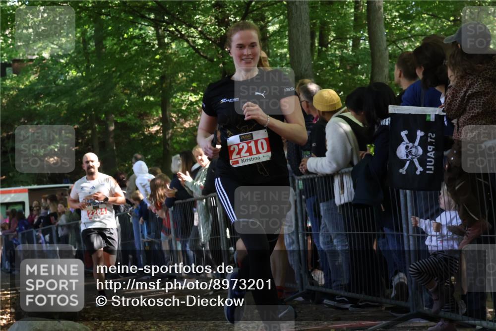 28.09.2025 - 33. Volkslauf durch das schöne Alstertal Strokosch-Dieckow http://msf.ph/oto/8973201 28.09.2025 12:13:45 Ziel 1134, 2210, 2284, 2518 meine-sportfotos.de