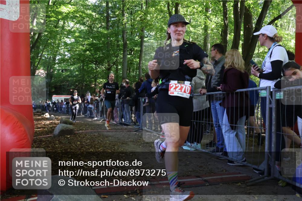 28.09.2025 - 33. Volkslauf durch das schöne Alstertal Strokosch-Dieckow http://msf.ph/oto/8973275 28.09.2025 12:15:05 Ziel 1059 meine-sportfotos.de