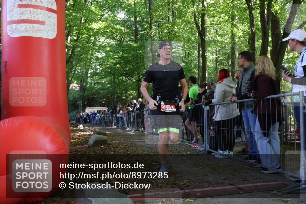 28.09.2025 - 33. Volkslauf durch das schöne Alstertal Strokosch-Dieckow http://msf.ph/oto/8973285 28.09.2025 12:15:16 Ziel 1728, 2451 meine-sportfotos.de