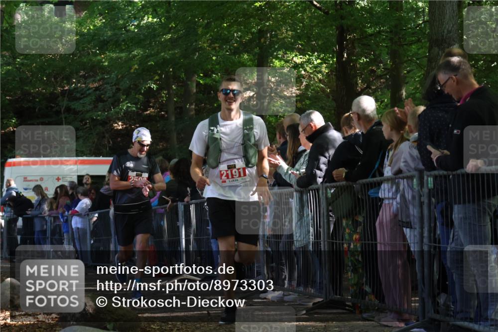 28.09.2025 - 33. Volkslauf durch das schöne Alstertal Strokosch-Dieckow http://msf.ph/oto/8973303 28.09.2025 12:15:34 Ziel 2191, 2593 meine-sportfotos.de