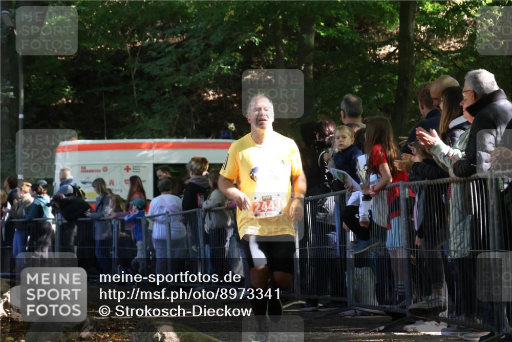 28.09.2025 - 33. Volkslauf durch das schöne Alstertal Strokosch-Dieckow http://msf.ph/oto/8973341 28.09.2025 12:16:11 Ziel 2443 meine-sportfotos.de
