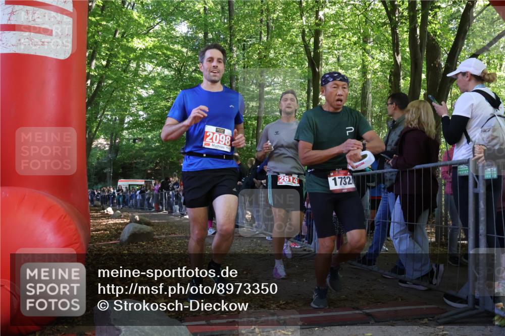 28.09.2025 - 33. Volkslauf durch das schöne Alstertal Strokosch-Dieckow http://msf.ph/oto/8973350 28.09.2025 12:16:24 Ziel 1073, 3101 meine-sportfotos.de