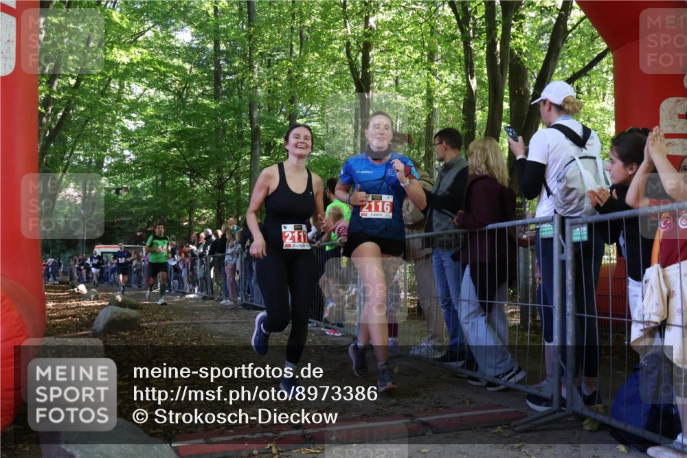 28.09.2025 - 33. Volkslauf durch das schöne Alstertal Strokosch-Dieckow http://msf.ph/oto/8973386 28.09.2025 12:16:52 Ziel 2129, 2200, 2466, 2655 meine-sportfotos.de