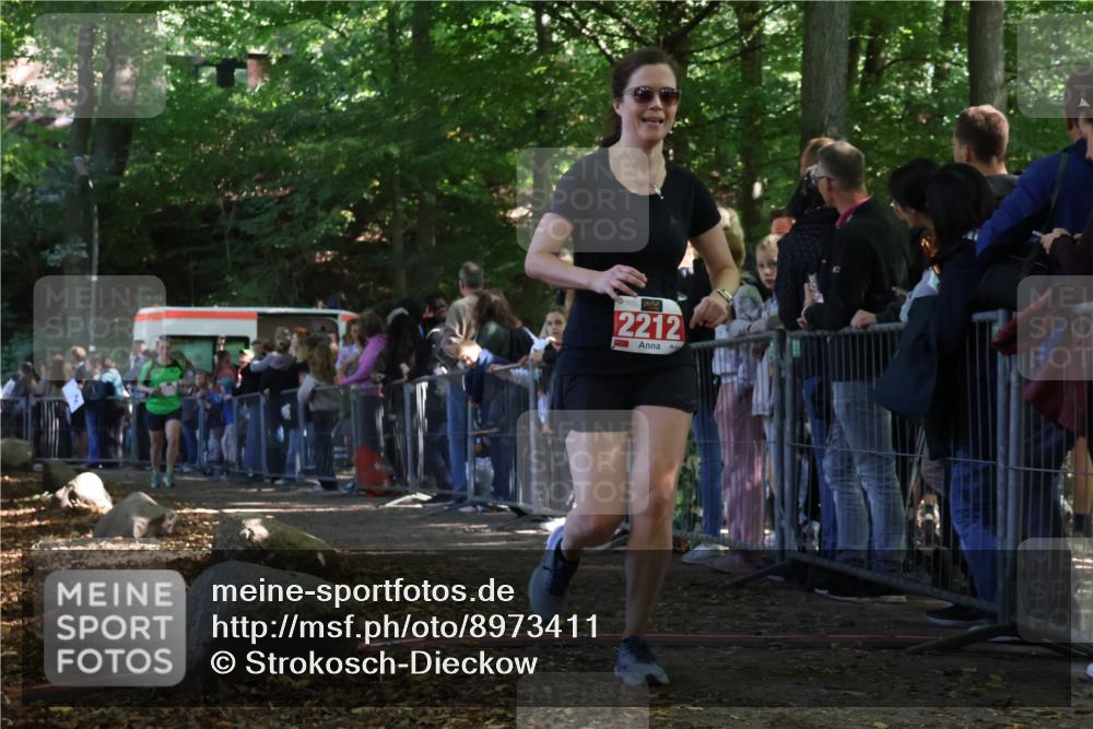 28.09.2025 - 33. Volkslauf durch das schöne Alstertal Strokosch-Dieckow http://msf.ph/oto/8973411 28.09.2025 12:17:17 Ziel 2212, 2653 meine-sportfotos.de