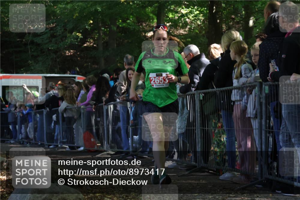 28.09.2025 - 33. Volkslauf durch das schöne Alstertal Strokosch-Dieckow http://msf.ph/oto/8973417 28.09.2025 12:17:23 Ziel 1122, 2653 meine-sportfotos.de