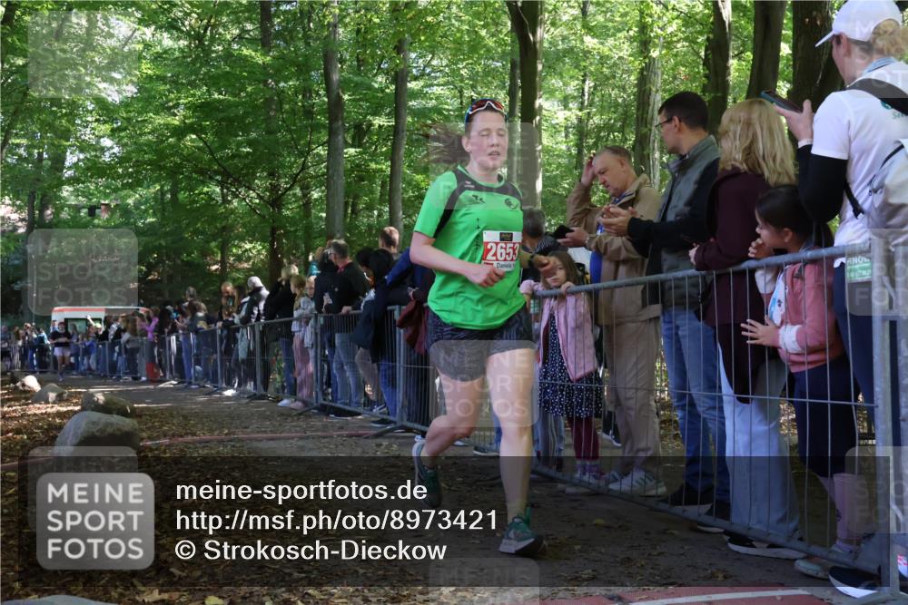 28.09.2025 - 33. Volkslauf durch das schöne Alstertal Strokosch-Dieckow http://msf.ph/oto/8973421 28.09.2025 12:17:26 Ziel 1122, 2243, 2536 meine-sportfotos.de