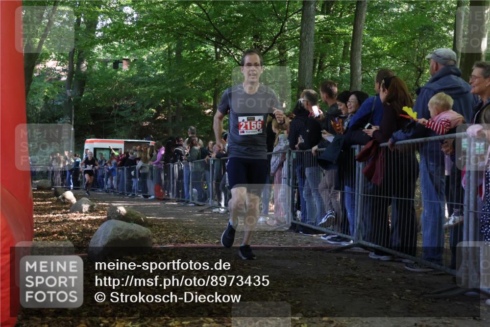 28.09.2025 - 33. Volkslauf durch das schöne Alstertal Strokosch-Dieckow http://msf.ph/oto/8973435 28.09.2025 12:17:40 Ziel 2156, 2601 meine-sportfotos.de