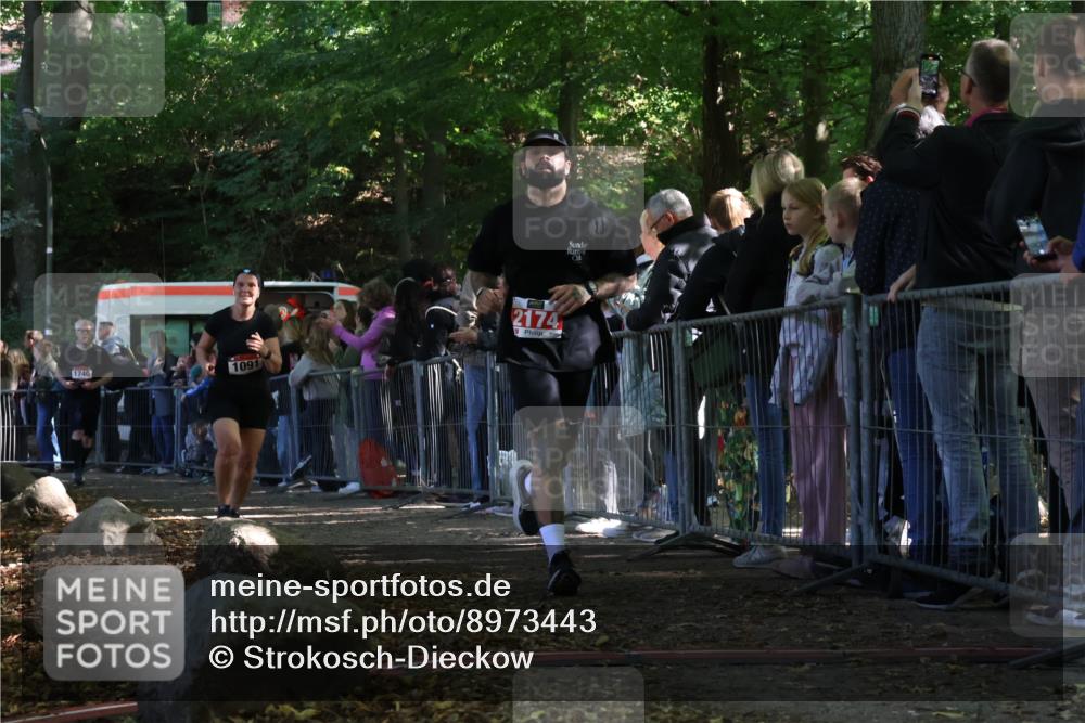 28.09.2025 - 33. Volkslauf durch das schöne Alstertal Strokosch-Dieckow http://msf.ph/oto/8973443 28.09.2025 12:17:52 Ziel 1091, 1740, 2174 meine-sportfotos.de