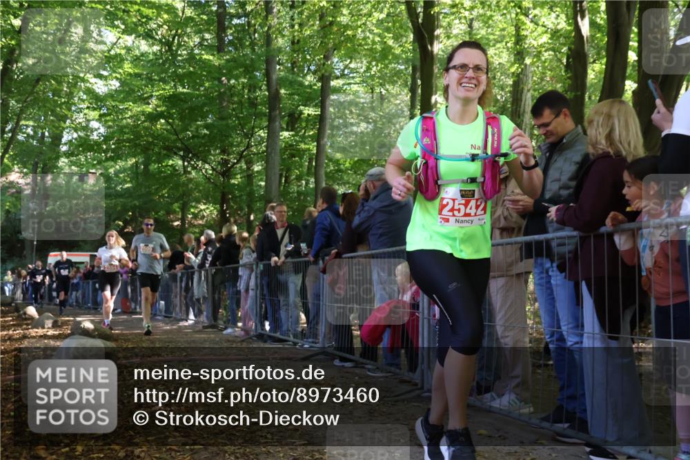 28.09.2025 - 33. Volkslauf durch das schöne Alstertal Strokosch-Dieckow http://msf.ph/oto/8973460 28.09.2025 12:18:04 Ziel 2279, 2280, 2344, 2346, 2509, 2542, 2594 meine-sportfotos.de