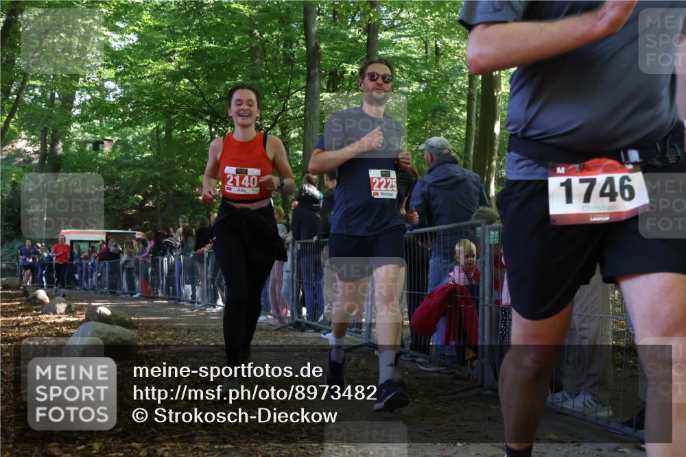 28.09.2025 - 33. Volkslauf durch das schöne Alstertal Strokosch-Dieckow http://msf.ph/oto/8973482 28.09.2025 12:18:19 Ziel 2140, 2579 meine-sportfotos.de