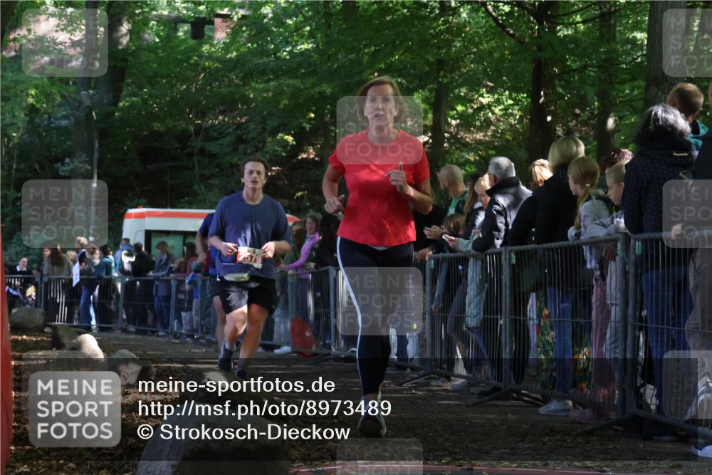 28.09.2025 - 33. Volkslauf durch das schöne Alstertal Strokosch-Dieckow http://msf.ph/oto/8973489 28.09.2025 12:18:25 Ziel 1713, 2579 meine-sportfotos.de