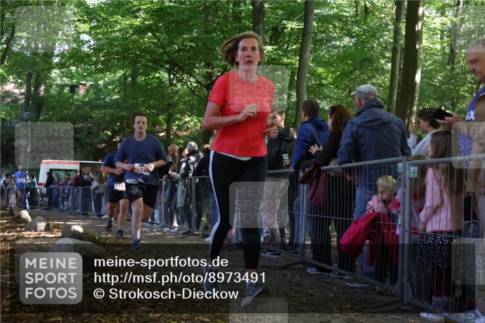 28.09.2025 - 33. Volkslauf durch das schöne Alstertal Strokosch-Dieckow http://msf.ph/oto/8973491 28.09.2025 12:18:27 Ziel 1713, 2497, 2579 meine-sportfotos.de