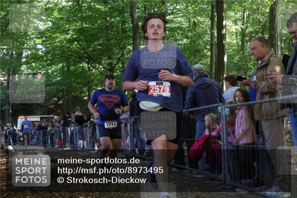 28.09.2025 - 33. Volkslauf durch das schöne Alstertal Strokosch-Dieckow http://msf.ph/oto/8973495 28.09.2025 12:18:29 Ziel 1713, 2497, 2579 meine-sportfotos.de