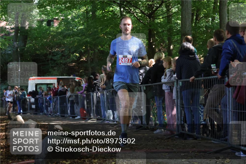28.09.2025 - 33. Volkslauf durch das schöne Alstertal Strokosch-Dieckow http://msf.ph/oto/8973502 28.09.2025 12:18:35 Ziel 2115, 2497 meine-sportfotos.de