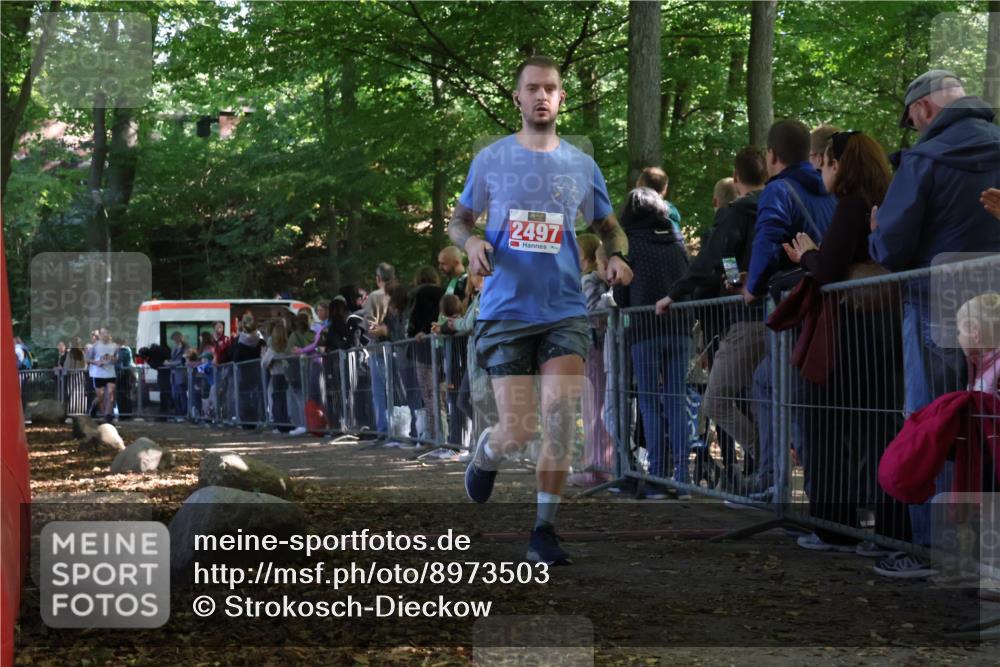 28.09.2025 - 33. Volkslauf durch das schöne Alstertal Strokosch-Dieckow http://msf.ph/oto/8973503 28.09.2025 12:18:36 Ziel 2115, 2497 meine-sportfotos.de
