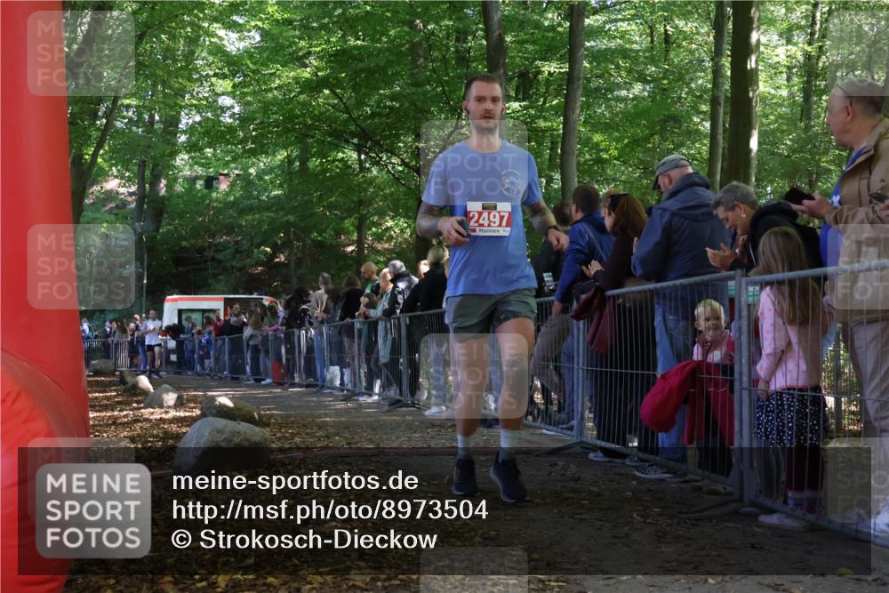 28.09.2025 - 33. Volkslauf durch das schöne Alstertal Strokosch-Dieckow http://msf.ph/oto/8973504 28.09.2025 12:18:36 Ziel 2115, 2497 meine-sportfotos.de