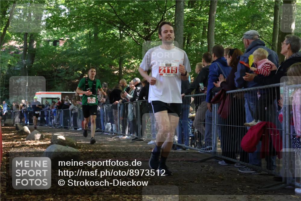 28.09.2025 - 33. Volkslauf durch das schöne Alstertal Strokosch-Dieckow http://msf.ph/oto/8973512 28.09.2025 12:18:45 Ziel 1769, 2115, 2530 meine-sportfotos.de