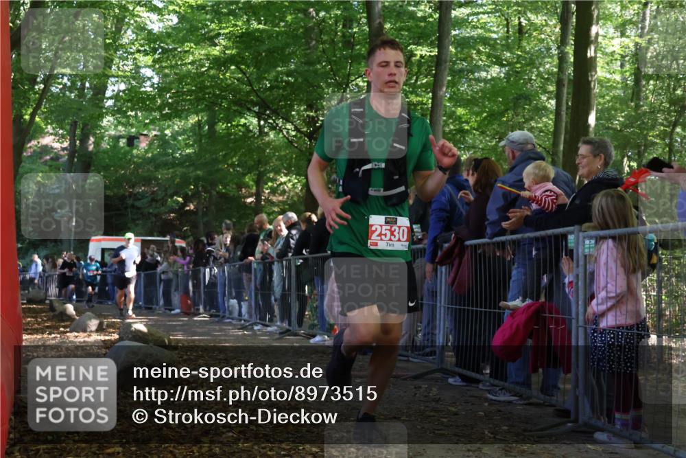 28.09.2025 - 33. Volkslauf durch das schöne Alstertal Strokosch-Dieckow http://msf.ph/oto/8973515 28.09.2025 12:18:47 Ziel 1692, 1769, 1850, 2530 meine-sportfotos.de