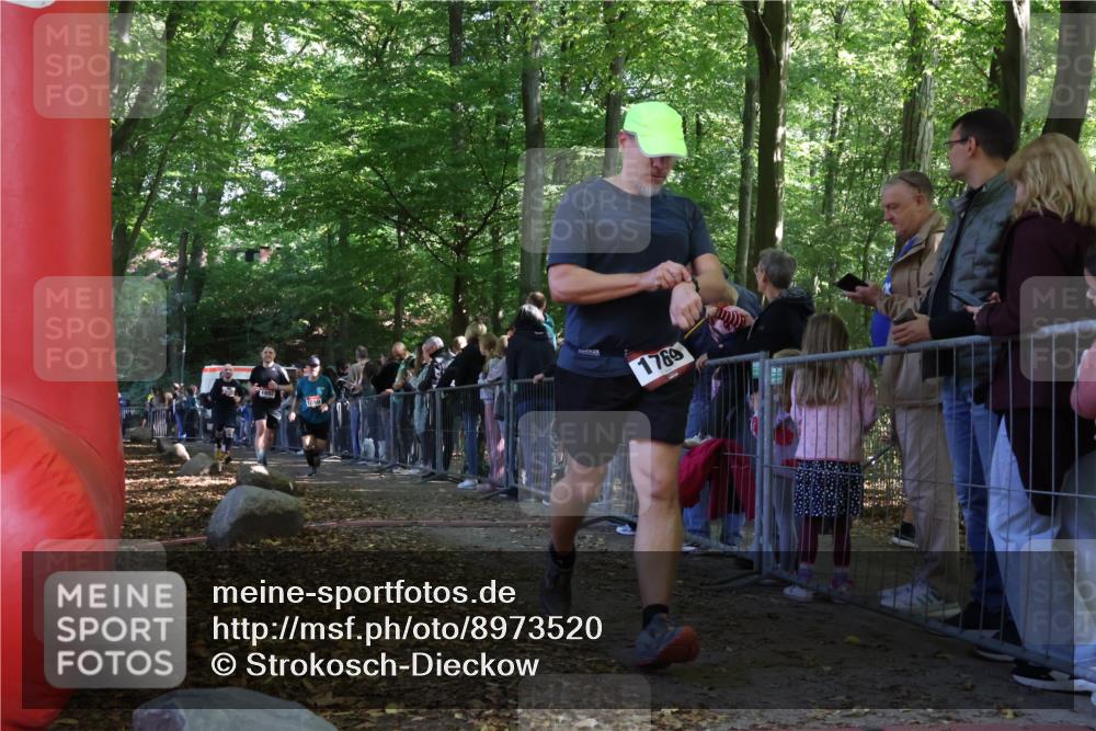 28.09.2025 - 33. Volkslauf durch das schöne Alstertal Strokosch-Dieckow http://msf.ph/oto/8973520 28.09.2025 12:18:53 Ziel 1692, 1850, 2089, 2345 meine-sportfotos.de