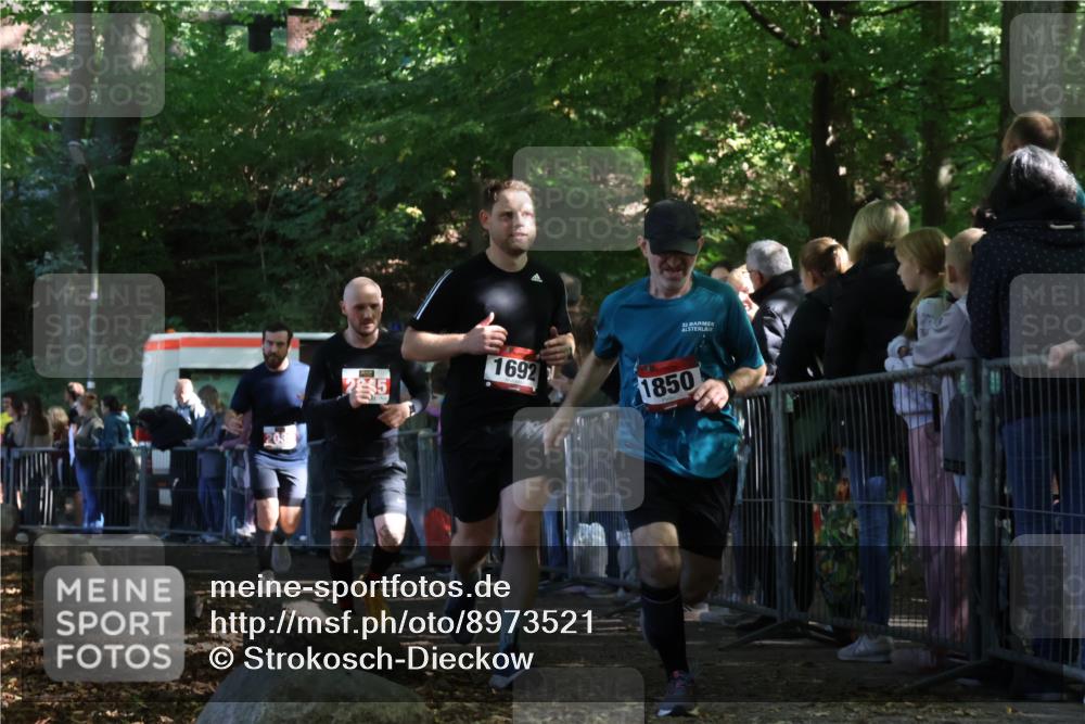 28.09.2025 - 33. Volkslauf durch das schöne Alstertal Strokosch-Dieckow http://msf.ph/oto/8973521 28.09.2025 12:18:55 Ziel 1692, 1850, 2089, 2345 meine-sportfotos.de