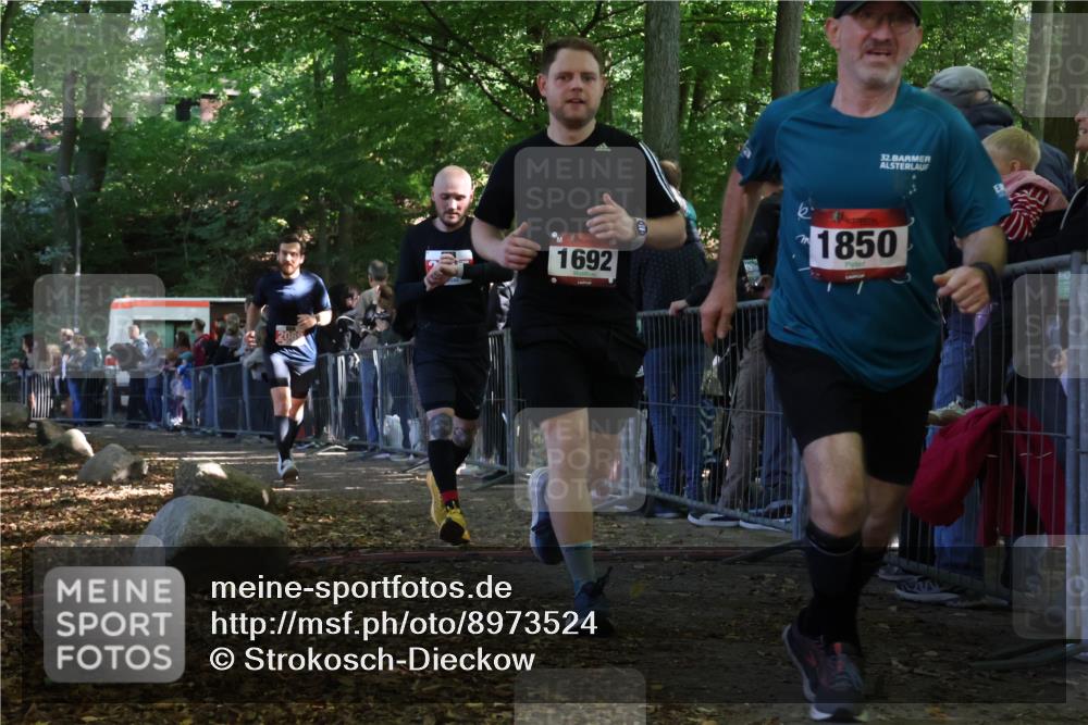 28.09.2025 - 33. Volkslauf durch das schöne Alstertal Strokosch-Dieckow http://msf.ph/oto/8973524 28.09.2025 12:18:57 Ziel 1692, 2089, 2345 meine-sportfotos.de
