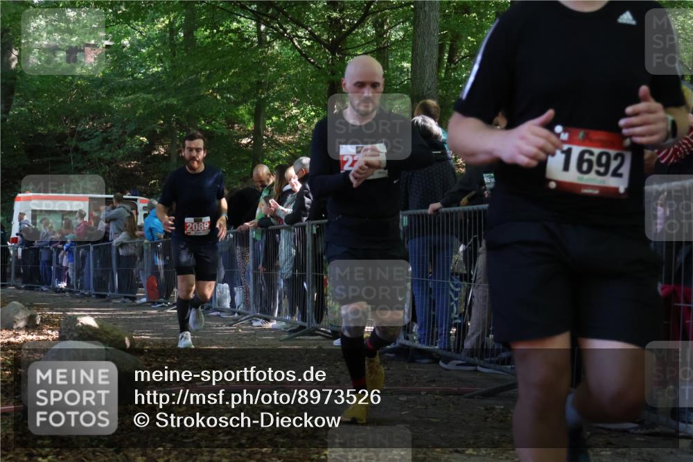 28.09.2025 - 33. Volkslauf durch das schöne Alstertal Strokosch-Dieckow http://msf.ph/oto/8973526 28.09.2025 12:18:58 Ziel 2089, 2345 meine-sportfotos.de