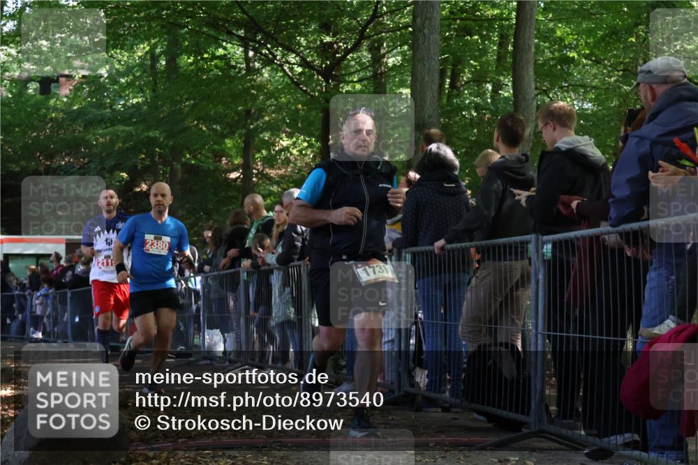 28.09.2025 - 33. Volkslauf durch das schöne Alstertal Strokosch-Dieckow http://msf.ph/oto/8973540 28.09.2025 12:19:17 Ziel 1731, 2119, 2380 meine-sportfotos.de