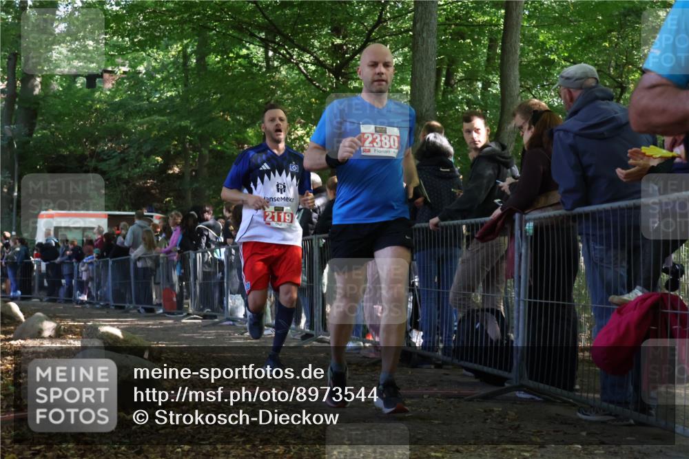 28.09.2025 - 33. Volkslauf durch das schöne Alstertal Strokosch-Dieckow http://msf.ph/oto/8973544 28.09.2025 12:19:19 Ziel 2119, 2380 meine-sportfotos.de