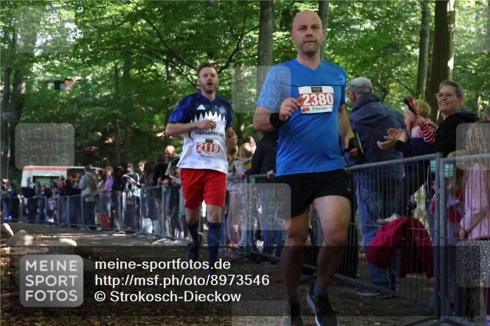 28.09.2025 - 33. Volkslauf durch das schöne Alstertal Strokosch-Dieckow http://msf.ph/oto/8973546 28.09.2025 12:19:19 Ziel 2119, 2380 meine-sportfotos.de