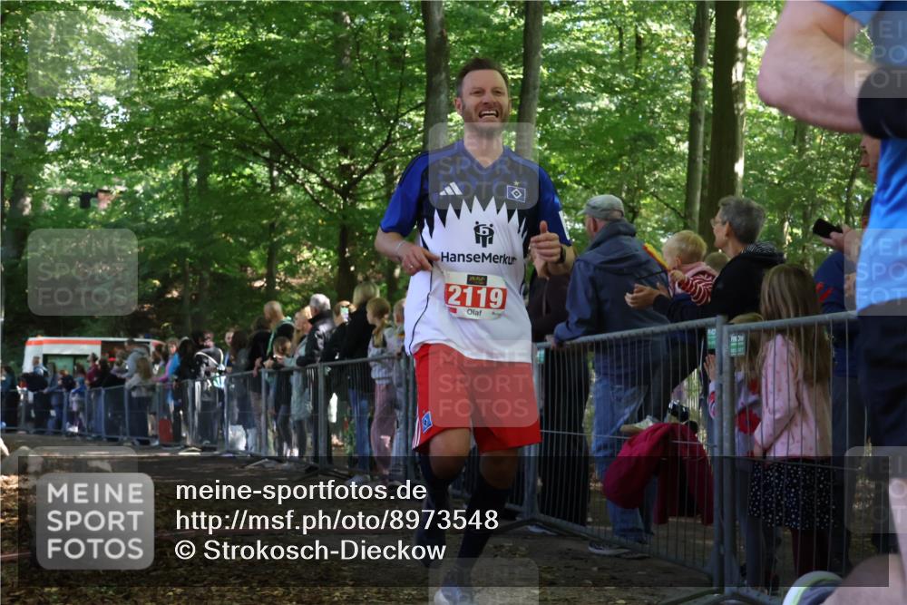 28.09.2025 - 33. Volkslauf durch das schöne Alstertal Strokosch-Dieckow http://msf.ph/oto/8973548 28.09.2025 12:19:20 Ziel 2119 meine-sportfotos.de