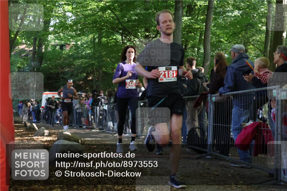 28.09.2025 - 33. Volkslauf durch das schöne Alstertal Strokosch-Dieckow http://msf.ph/oto/8973553 28.09.2025 12:19:33 Ziel 1087, 1629, 2181, 2215, 2447 meine-sportfotos.de