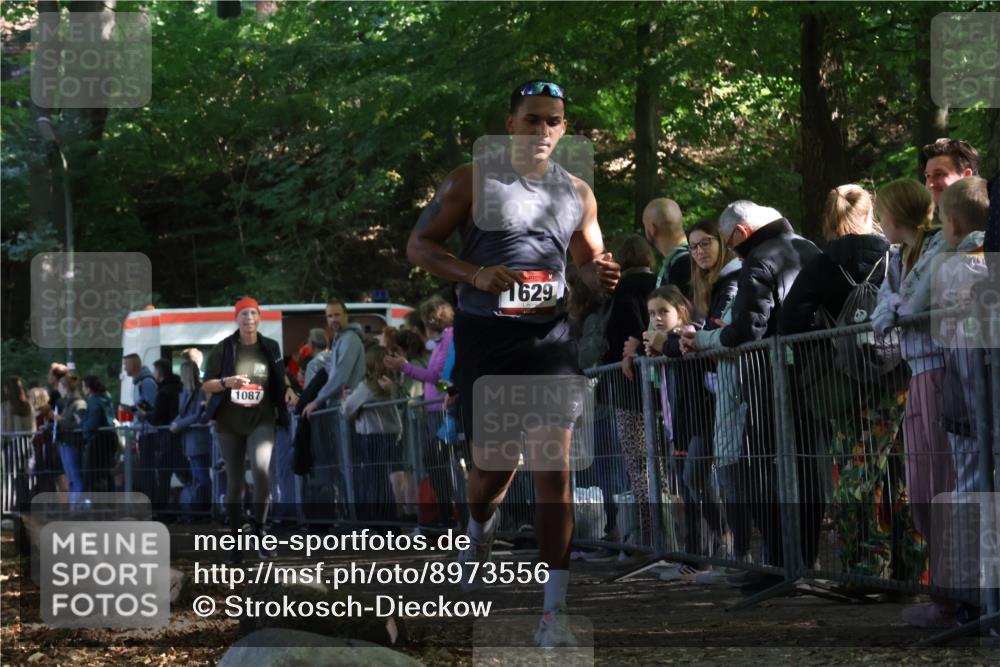 28.09.2025 - 33. Volkslauf durch das schöne Alstertal Strokosch-Dieckow http://msf.ph/oto/8973556 28.09.2025 12:19:35 Ziel 1087, 1629 meine-sportfotos.de